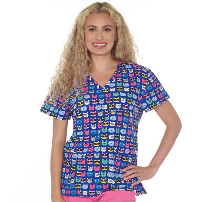 Scrubfinity-5315-3089M-Ladies-V-Neck-2-Pocket-Scrub-Top-CATS-SO-COOL